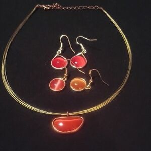 Chic Cooper Straind Necklace With Orange Cabachons & Earrings Bundle